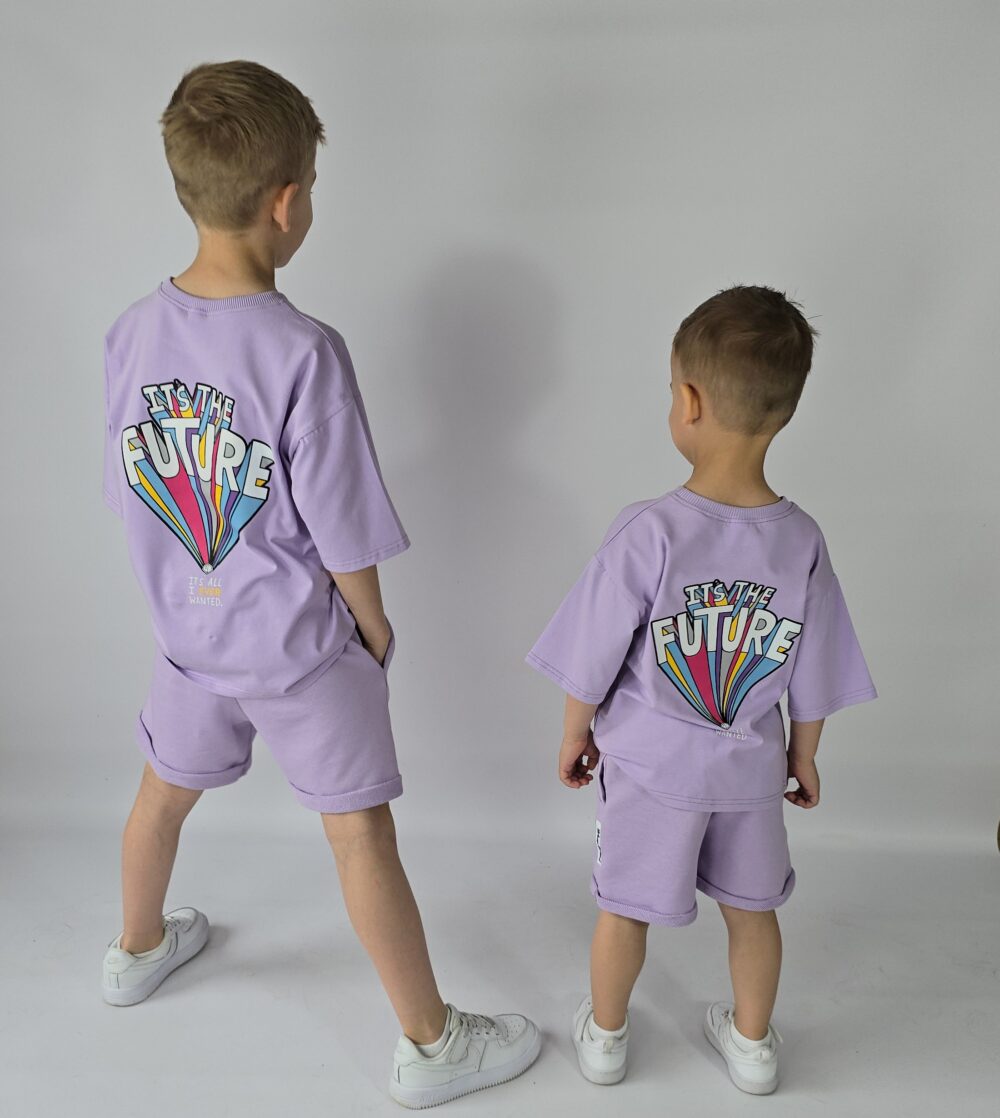 T-SHIRT OVERSIZE LILA IT'S THE FUTURE