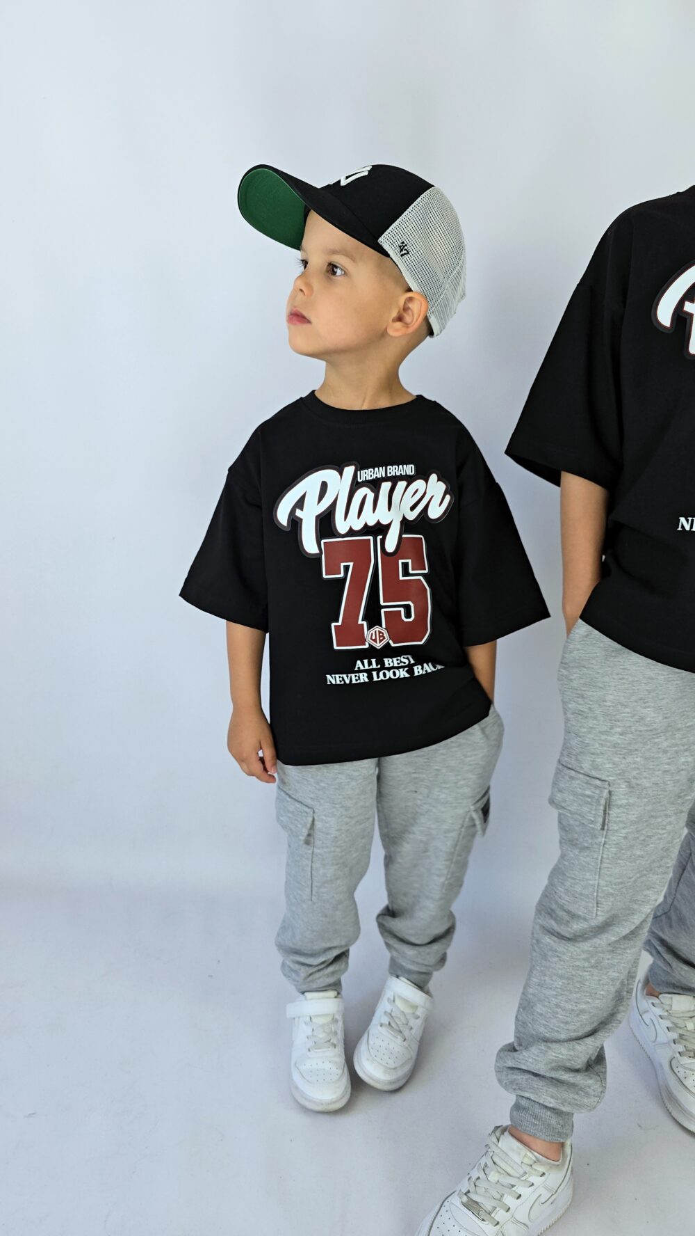 T-SHIRT CZARNY PLAYER 75 UB OVERSIZE - obrazek 2
