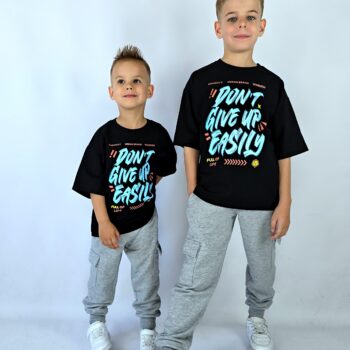 T-SHIRT CZARNY DON'T GIVE UP EASILY OVERSIZE